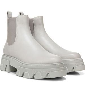 NEW Gorgeous Sam Edelman Daelyn Lug Sole Chelsea Boot waterproof! Grey Leather